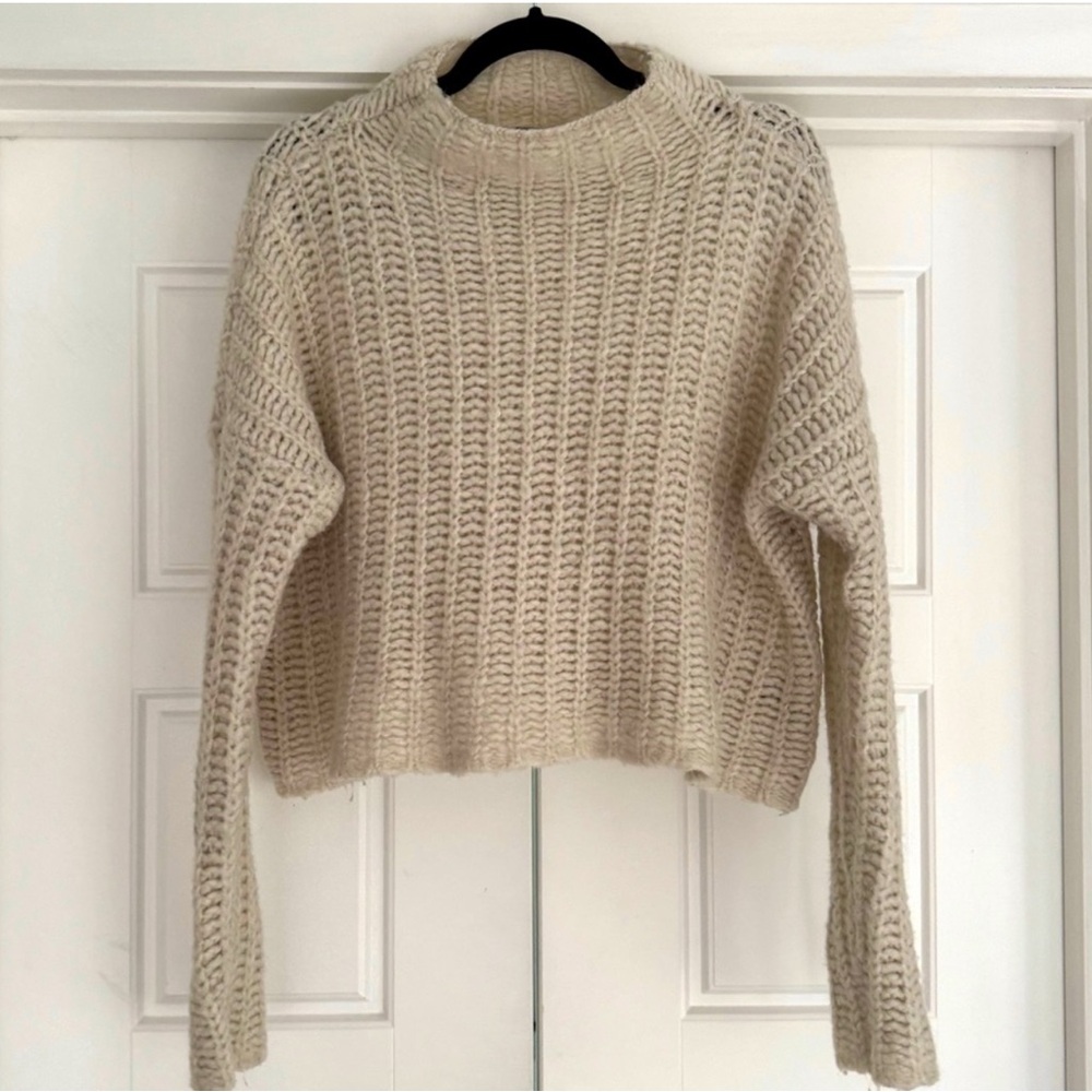 Aerie Chunky Knit Sweater, Small